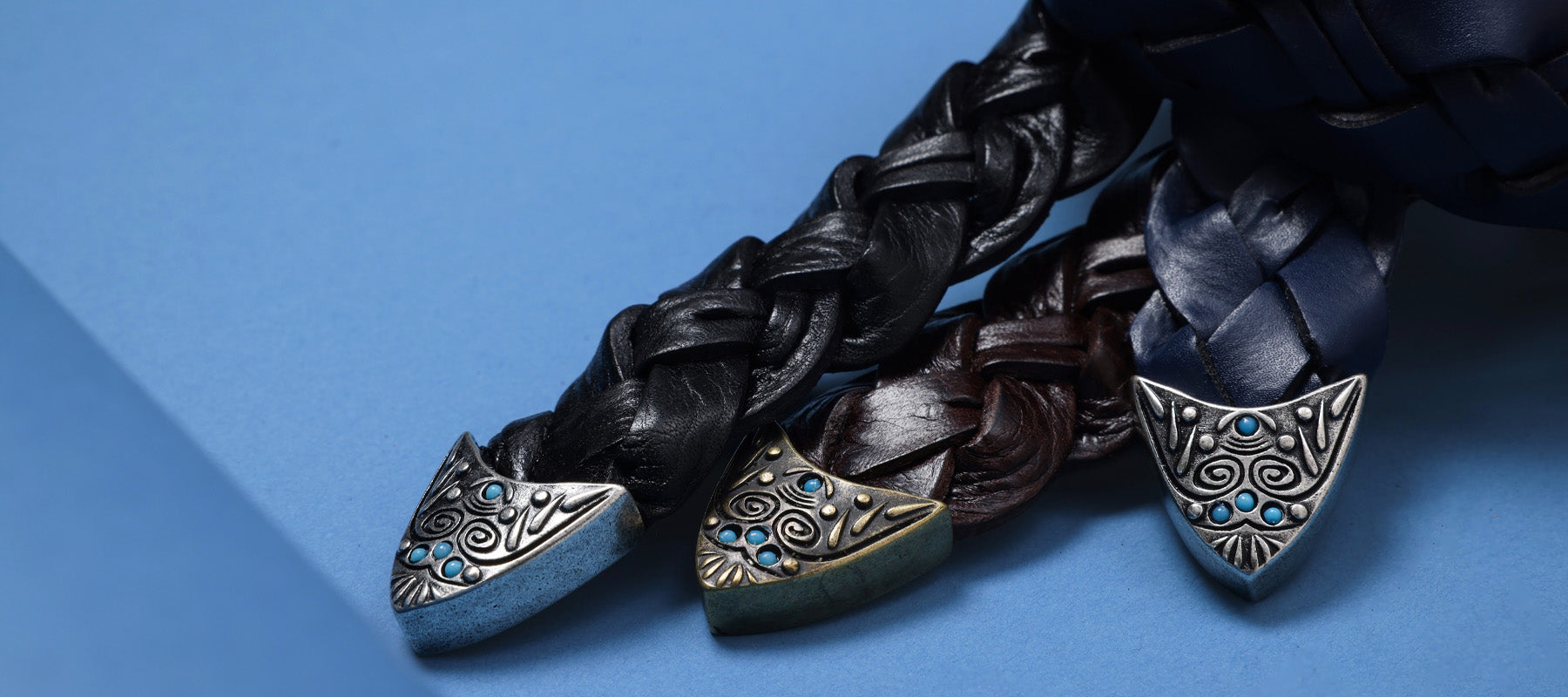 立体感を生むメッシュの編み構造 | FATTORIA del CUOIOの「asolina」とは