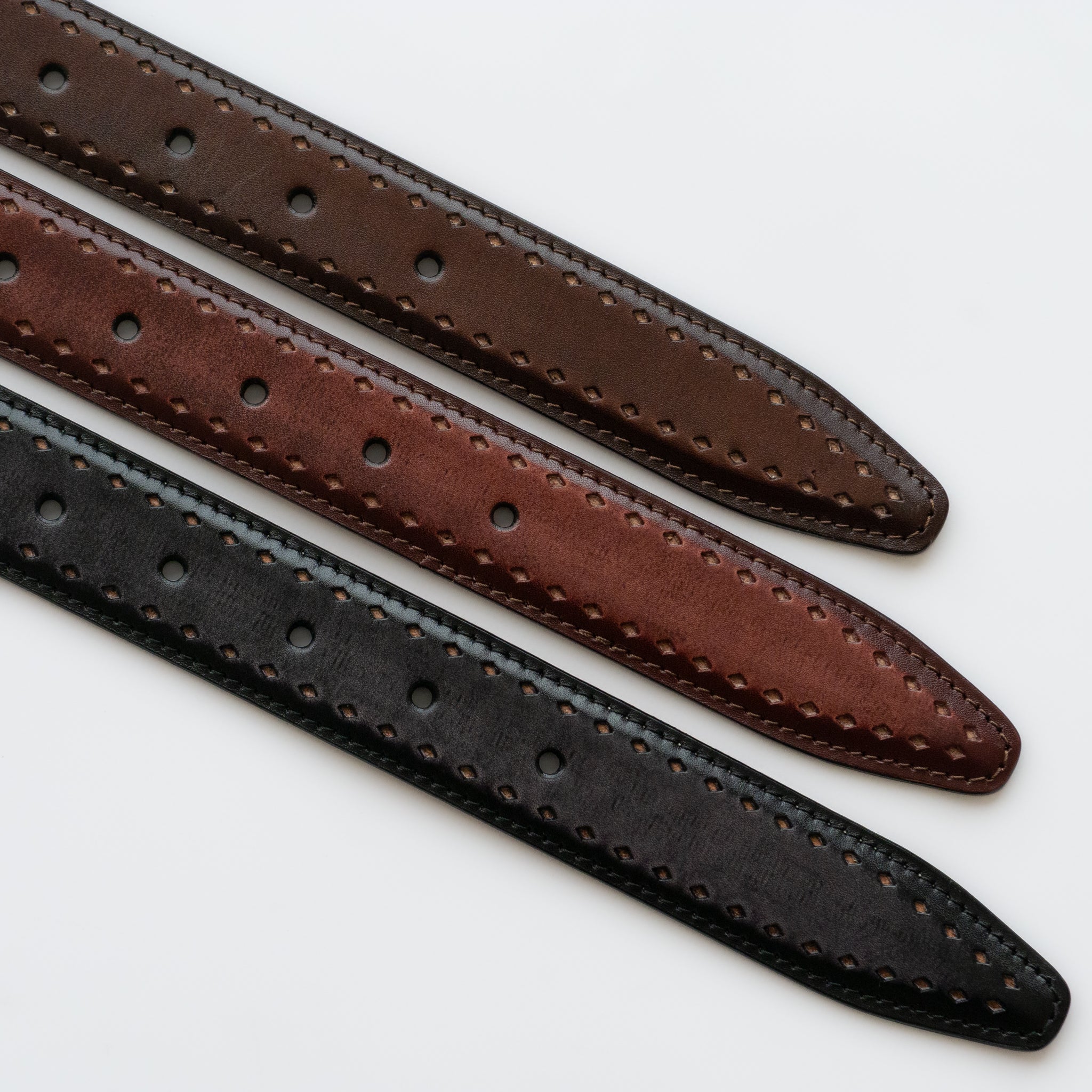 square buckle calf leather belt / medallion