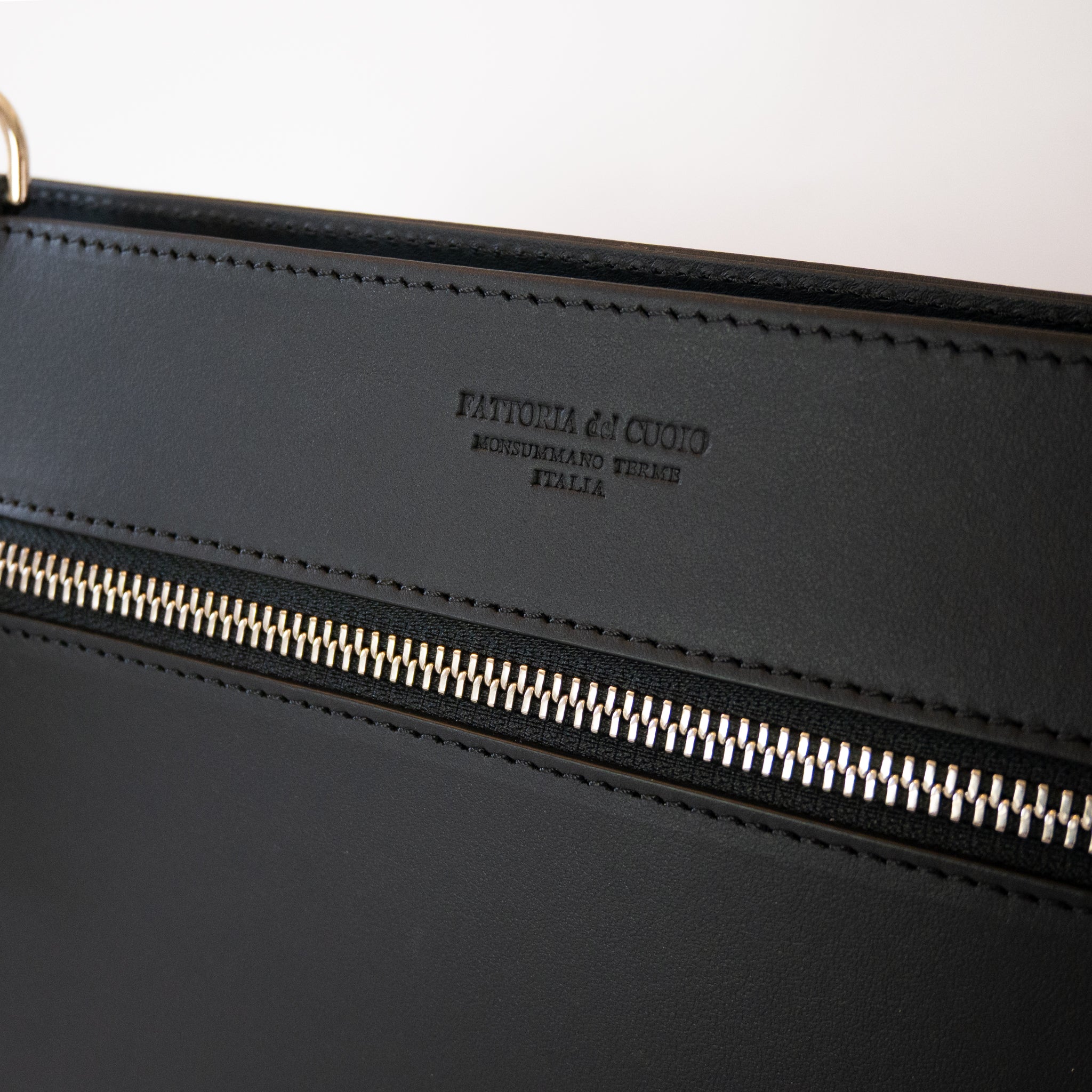 Il Ferroviere / smooth leather