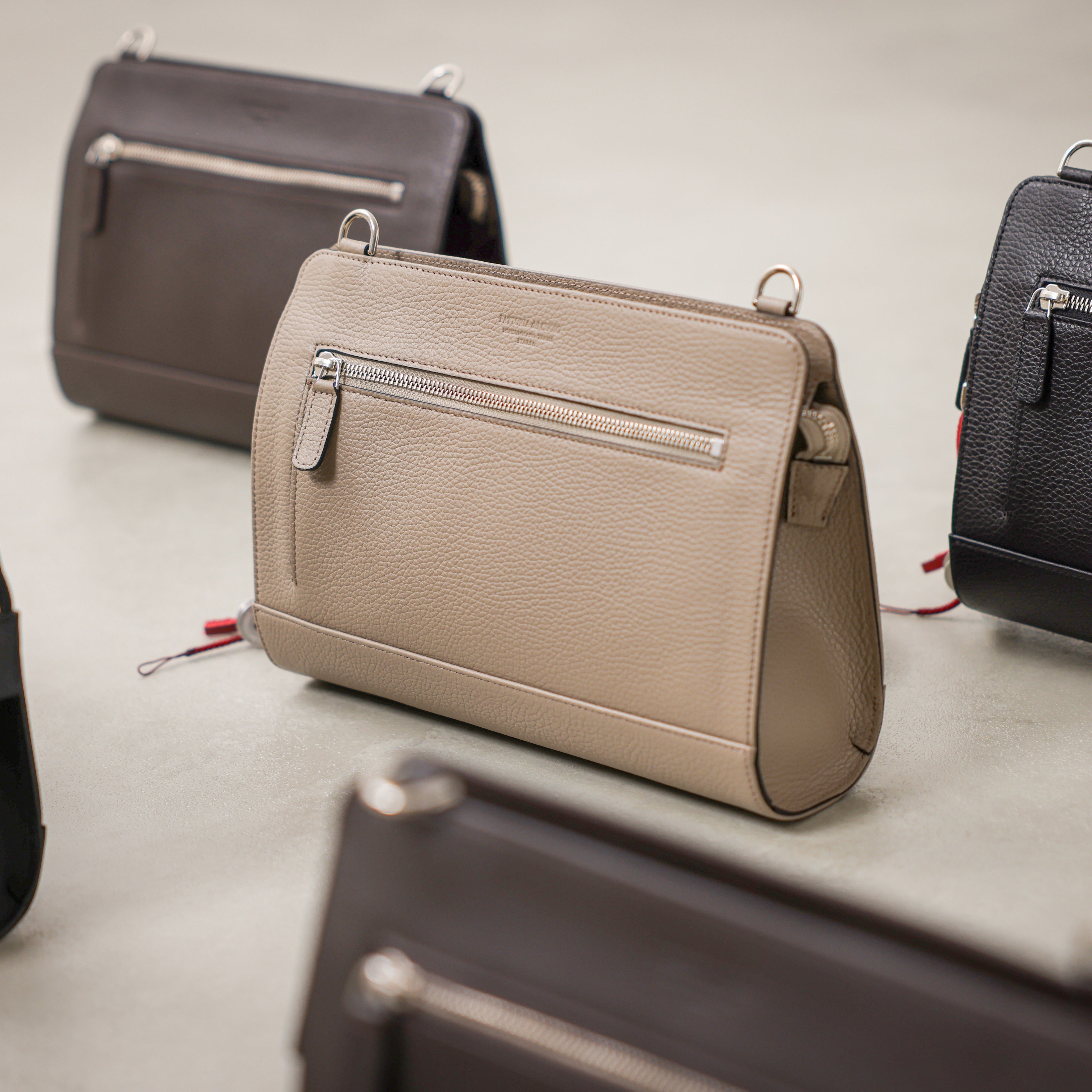 Il Ferroviere / SHRINK EMBOSSED LEATHER
