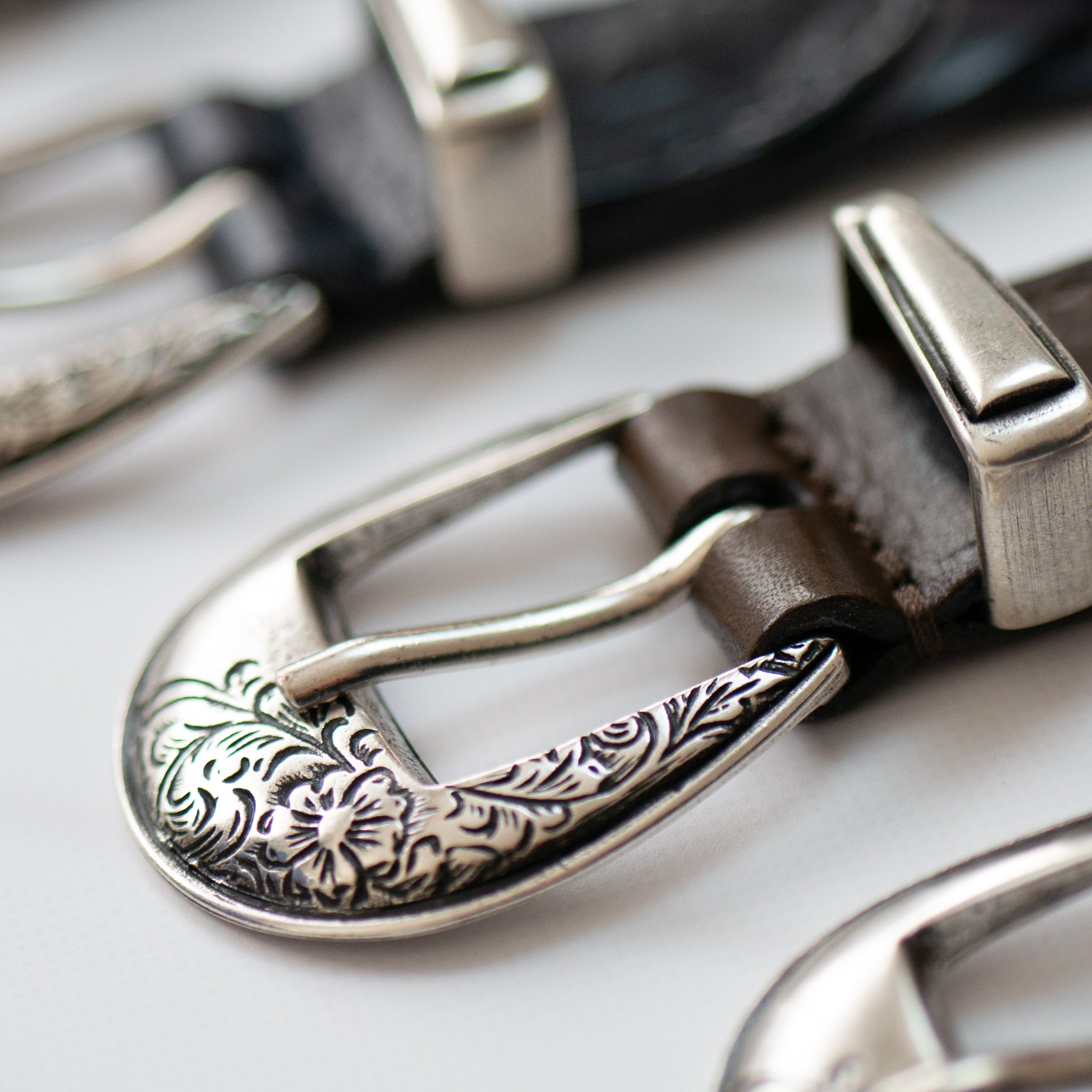 leather western mesh belt / SILVER BUCKLE
