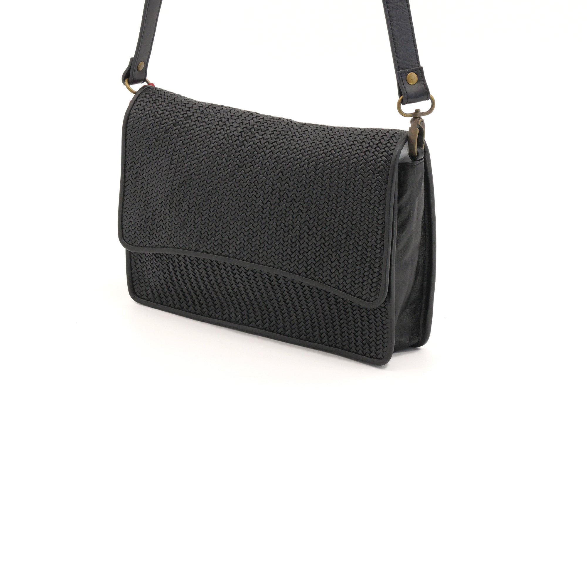pochetta レザーイントレチャート クラッチ & サコッシュ 2way バッグ