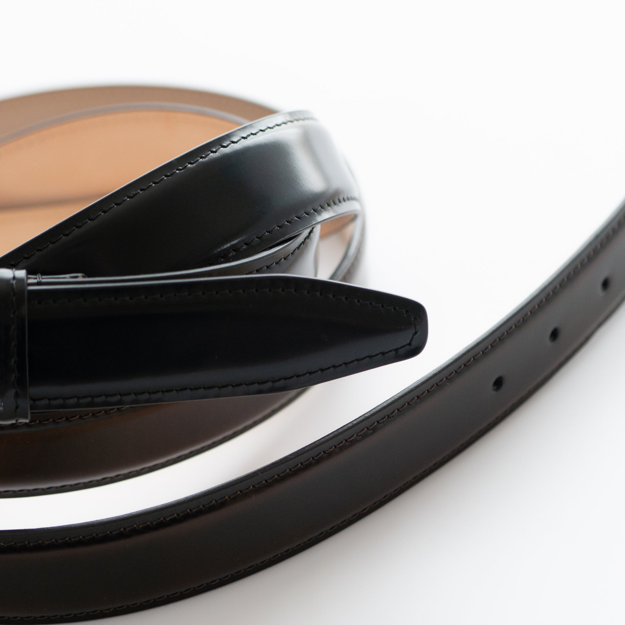 dome buckle corrected grain leather belt