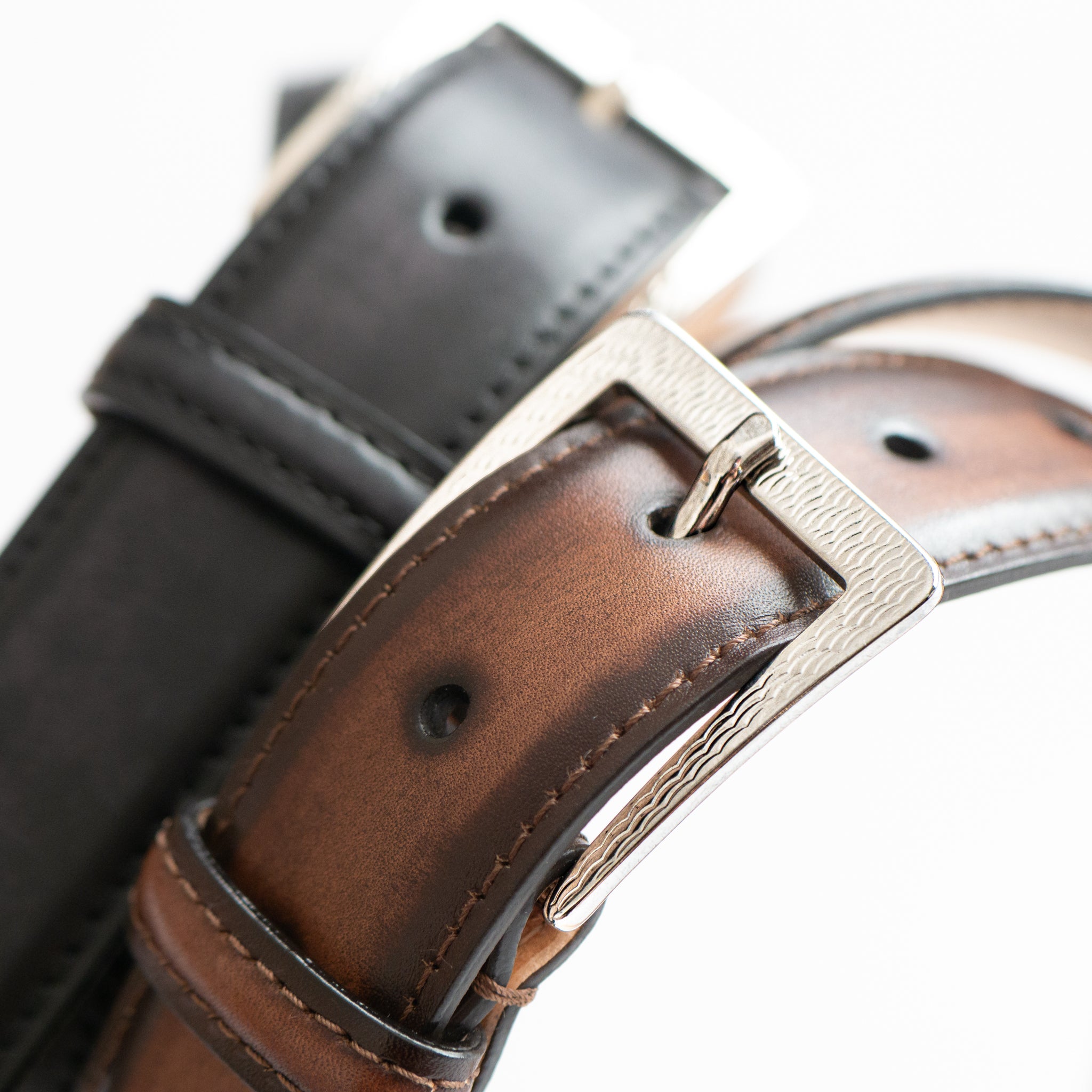 WAVE PATTERN SQUARE BUCKLE CALF LEATHER BELT