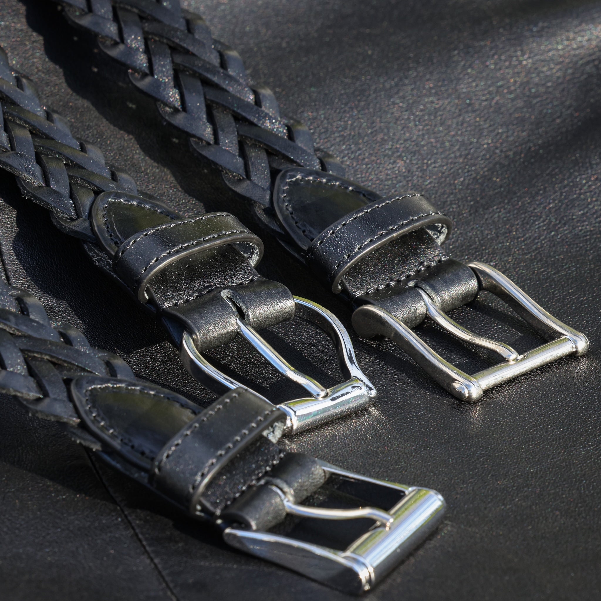 HAND-BRAIDED / ACCENTED SQUARE BUCKLE MESH LEATHER BELT