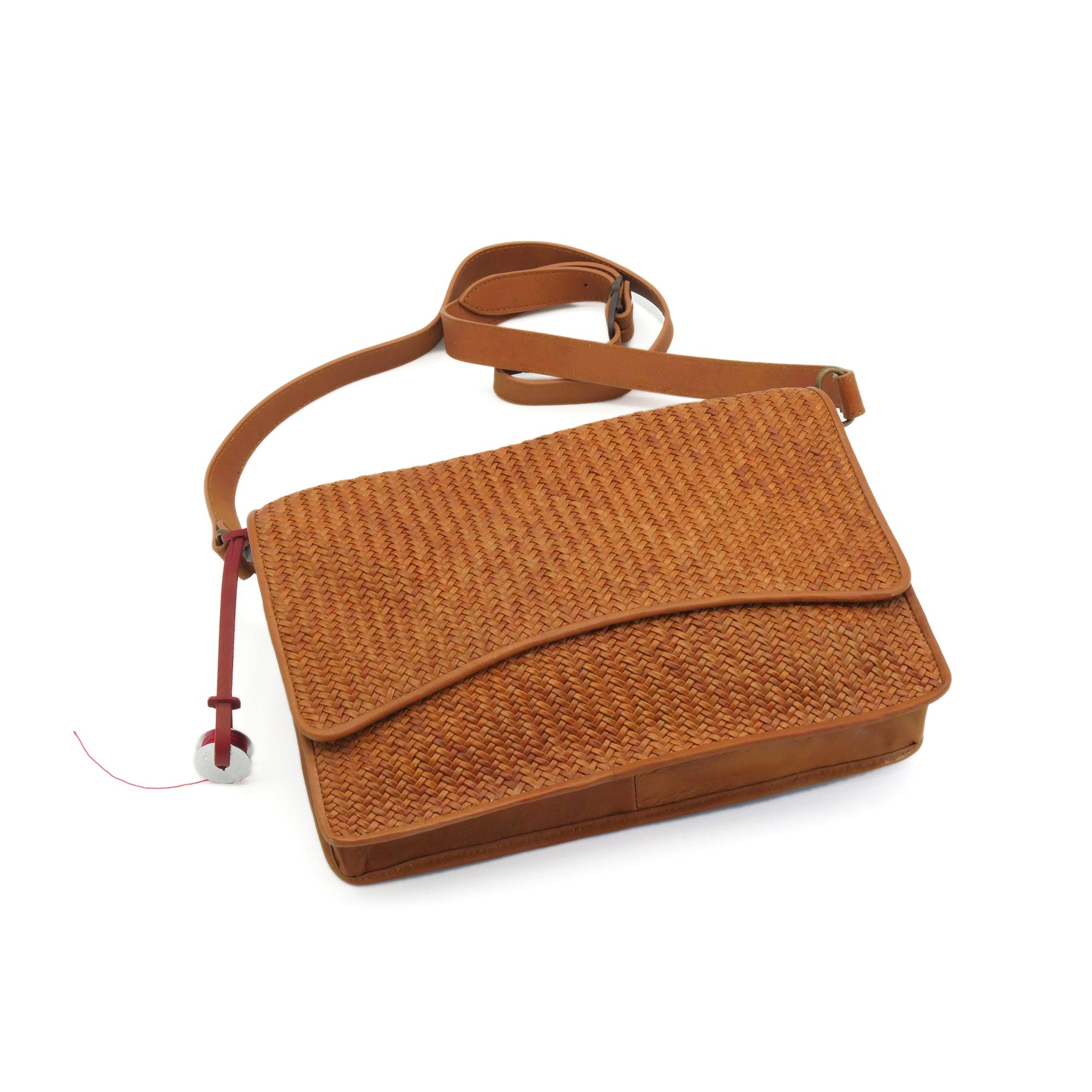 pochetta レザーイントレチャート クラッチ & サコッシュ 2way バッグ